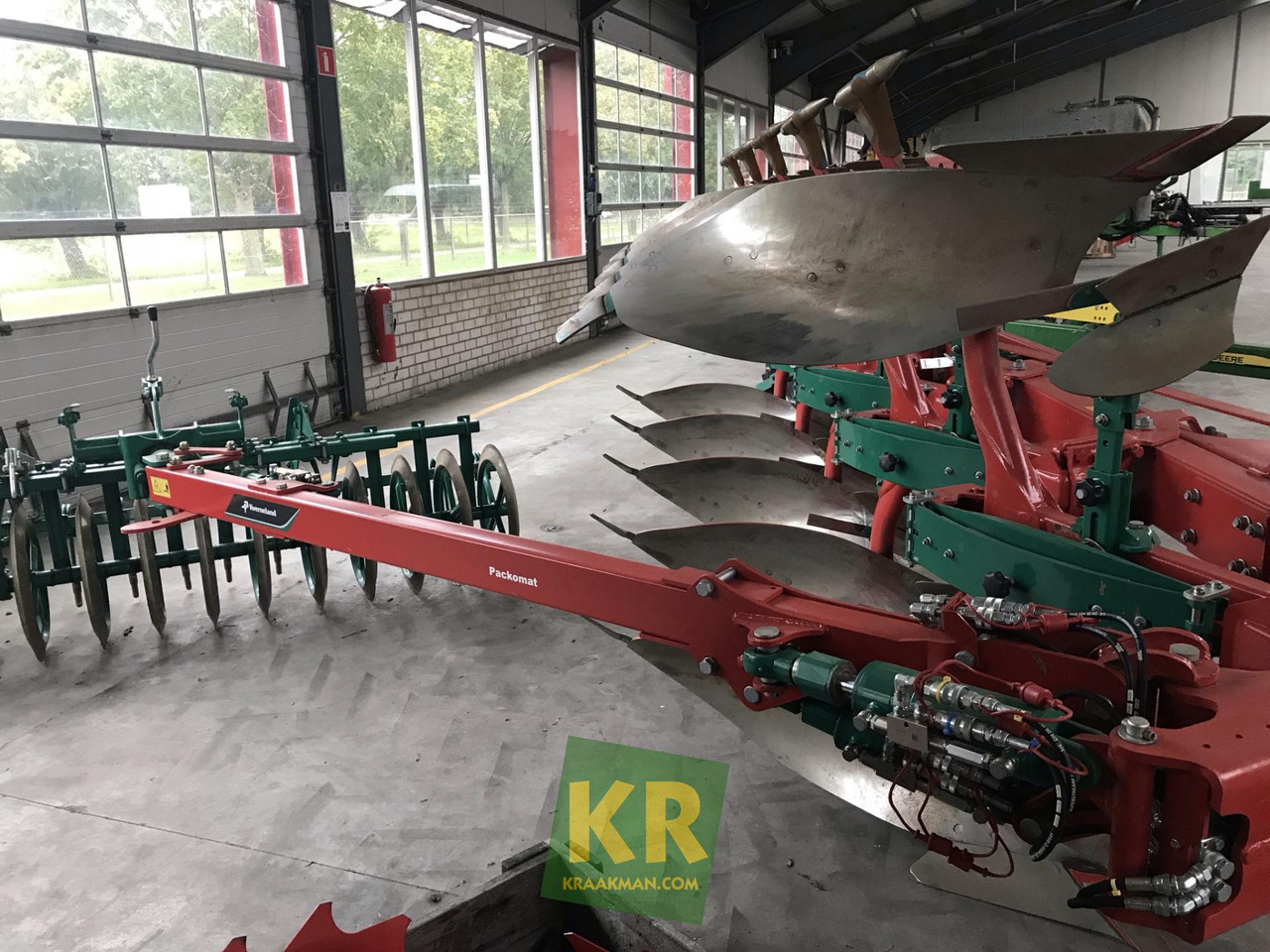 Plow 3300S Variomat Kverneland