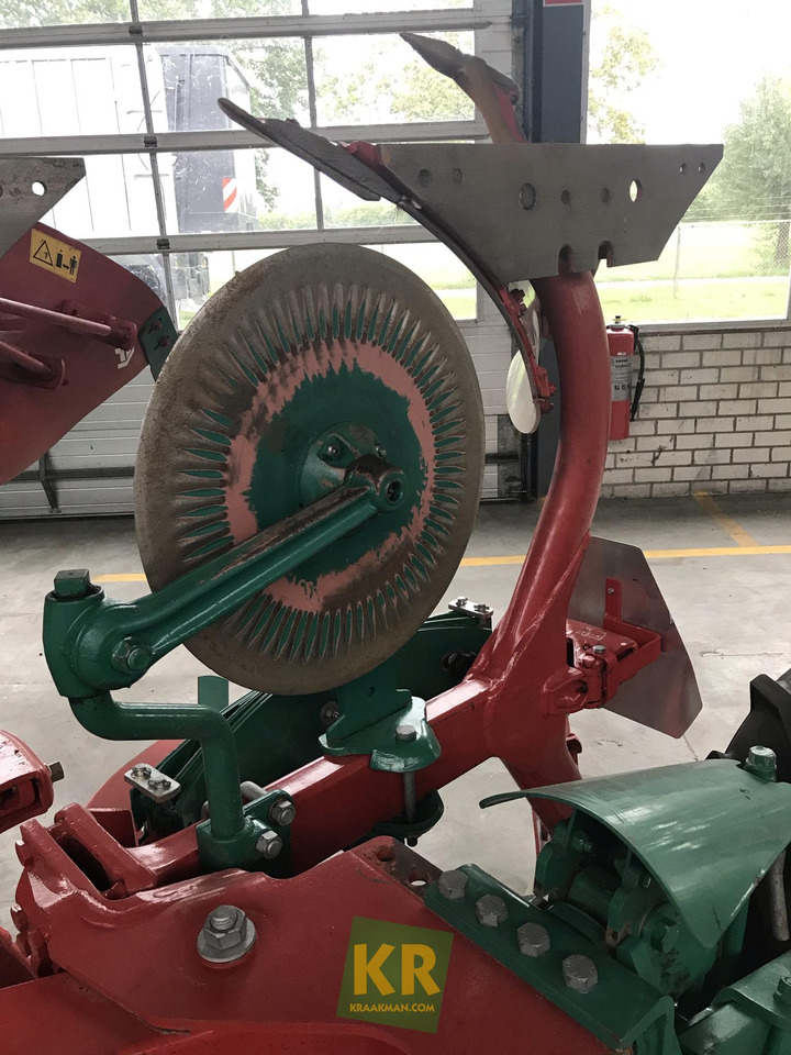 Plow 3300S Variomat Kverneland