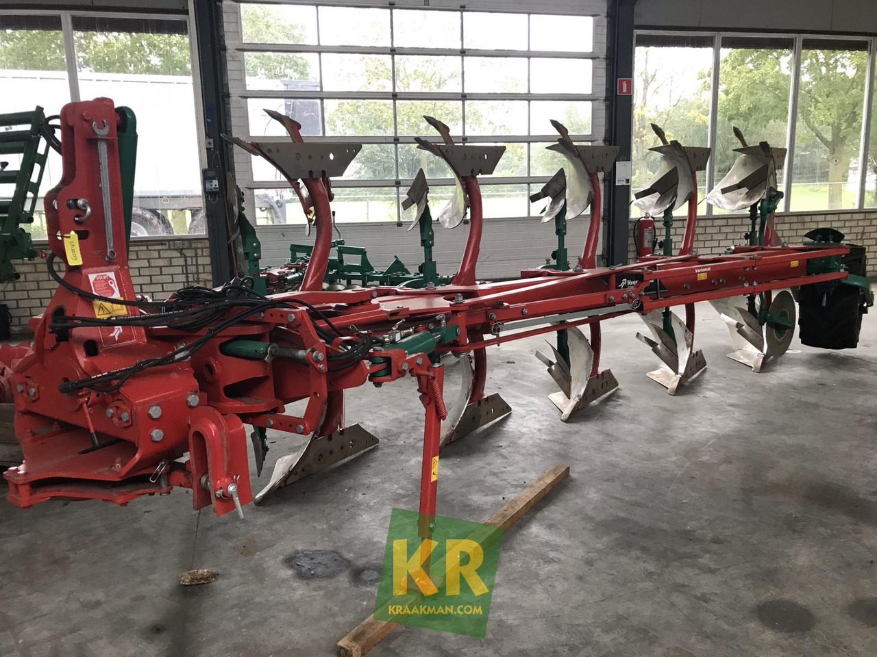 Plow 3300S Variomat Kverneland