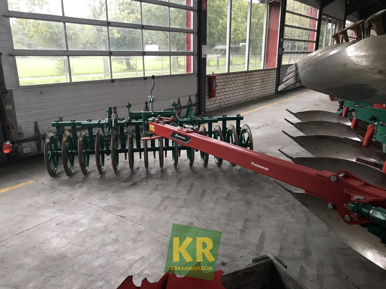Plow Kverneland 3300S Variomat