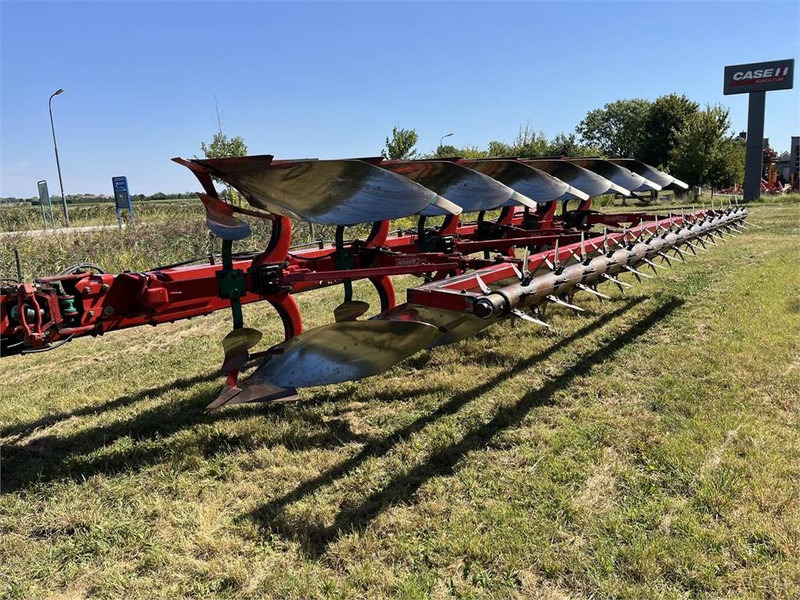 Plow Kverneland PB-100