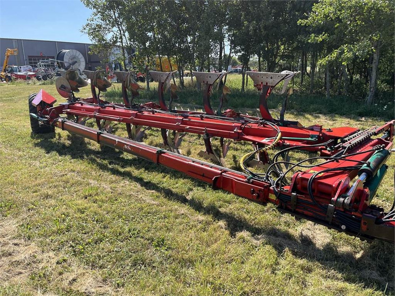 Plow Kverneland PB-100