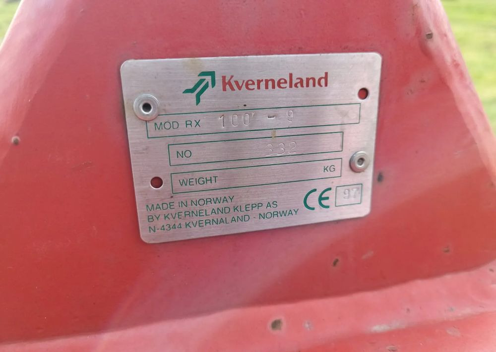 Plow Kverneland RX 100  7 skib +przedpłużki
