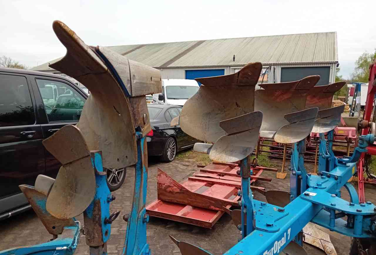 Plow Lemken Europal 7 4+1 N90