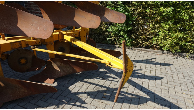 Plow Rumptstad 3 schaar wentel ploeg