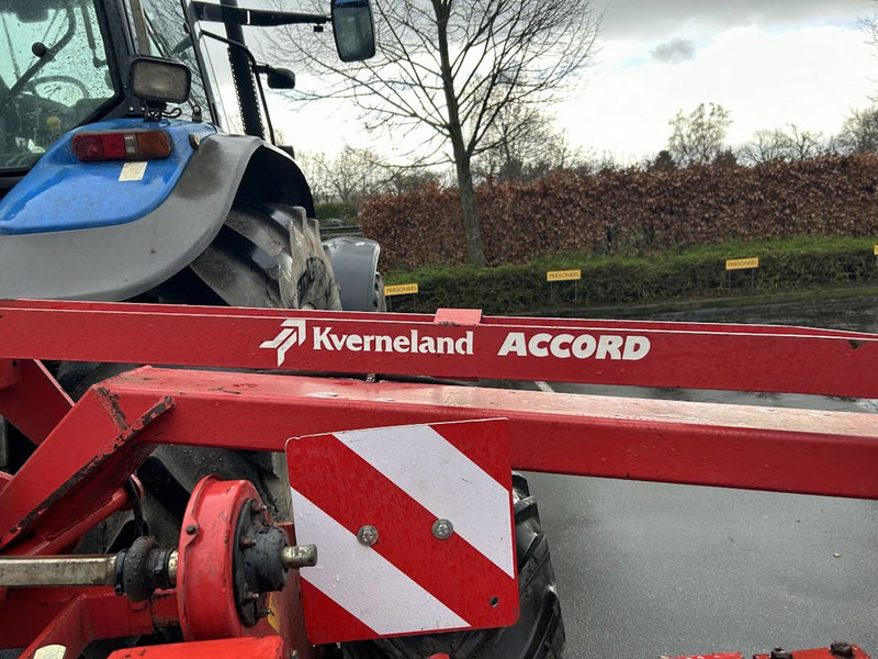 Precision sowing machine Kverneland Kverneland Monopill S
