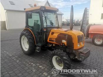 Farm tractor Renault Dionis: picture 1
