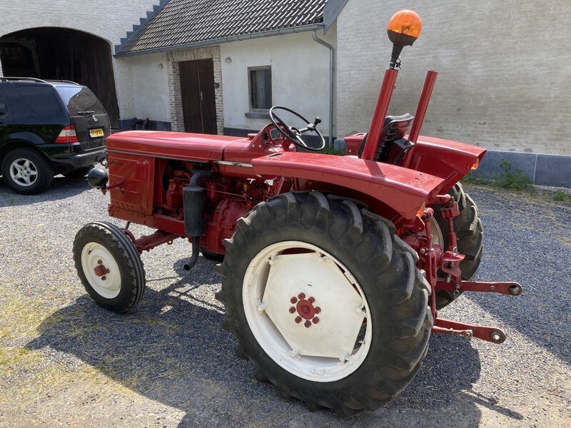 Farm tractor Renault Super 7 tractor: picture 6