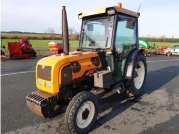 Farm tractor Renault donios 130: picture 1