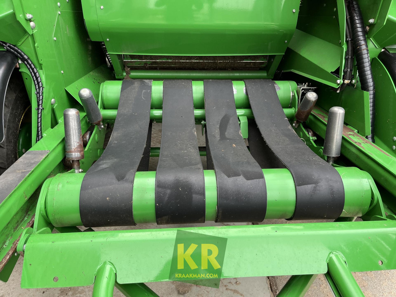 Round baler John Deere C441R