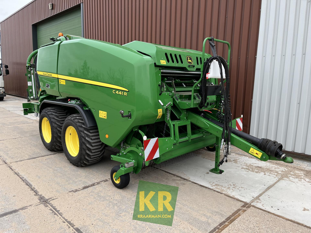 Round baler John Deere C441R