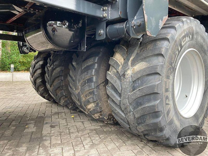 Agricultural machinery Schuitemaker Rapide 660 W DWM Tandem