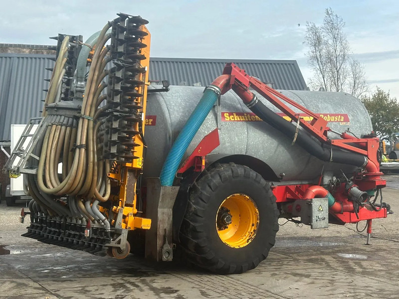 Agricultural machinery Schuitemaker Robusta 116 + Veenhuis euroject 7.60 Bemestertank