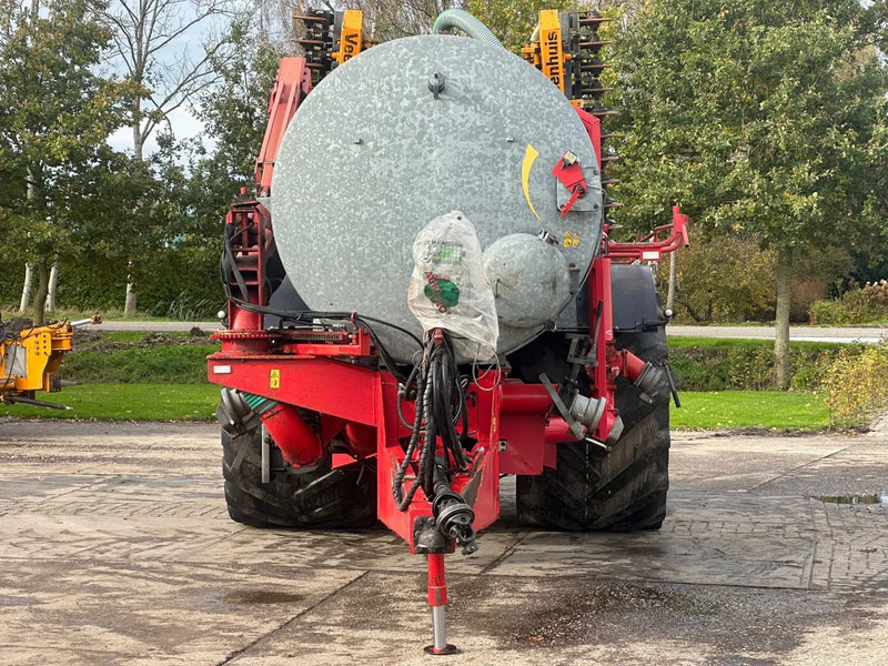 Agricultural machinery Schuitemaker Robusta 116 + Veenhuis euroject 7.60 Bemestertank