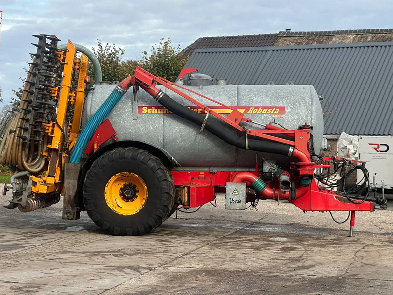 Agricultural machinery Schuitemaker Robusta 116 + Veenhuis euroject 7.60 Bemestertank