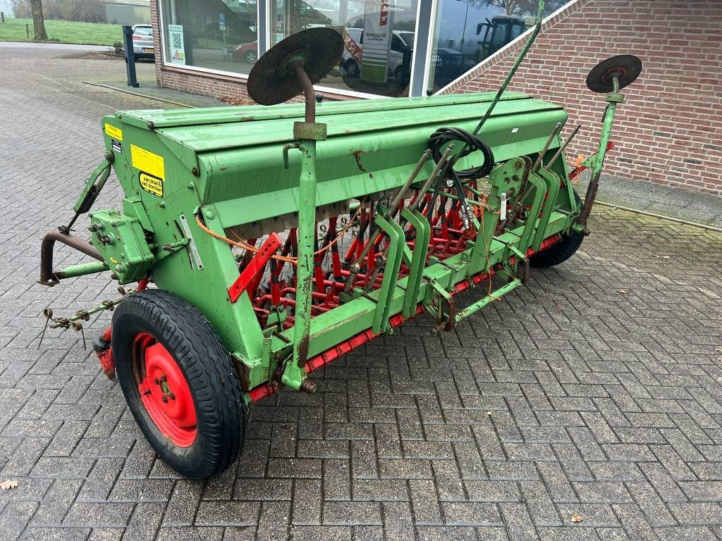 Seed drill Hassia DU 100 300/36 zaaimachine