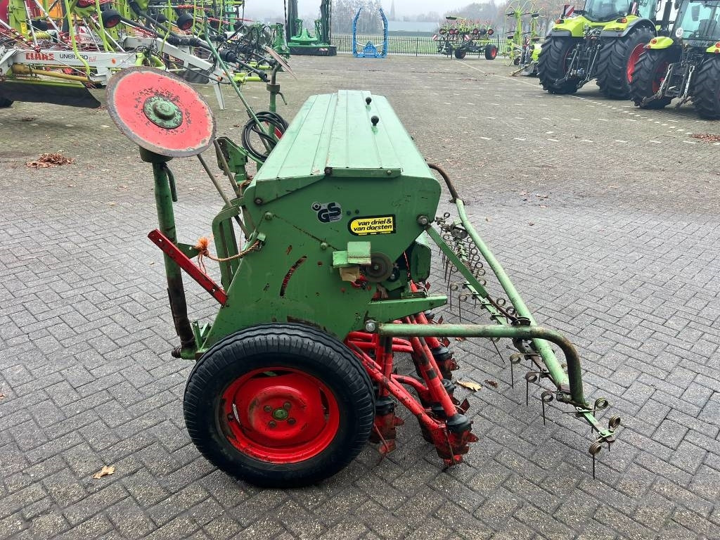 Seed drill Hassia DU 100 300/36 zaaimachine