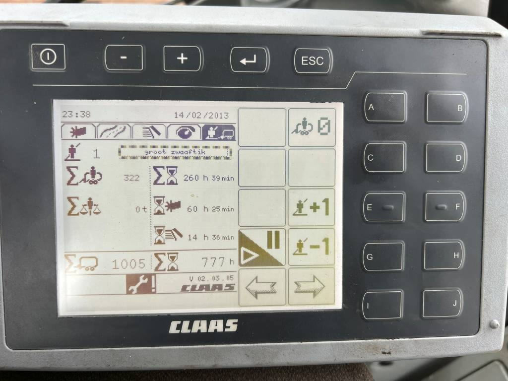 Self-loading wagon Claas Cargos 8500