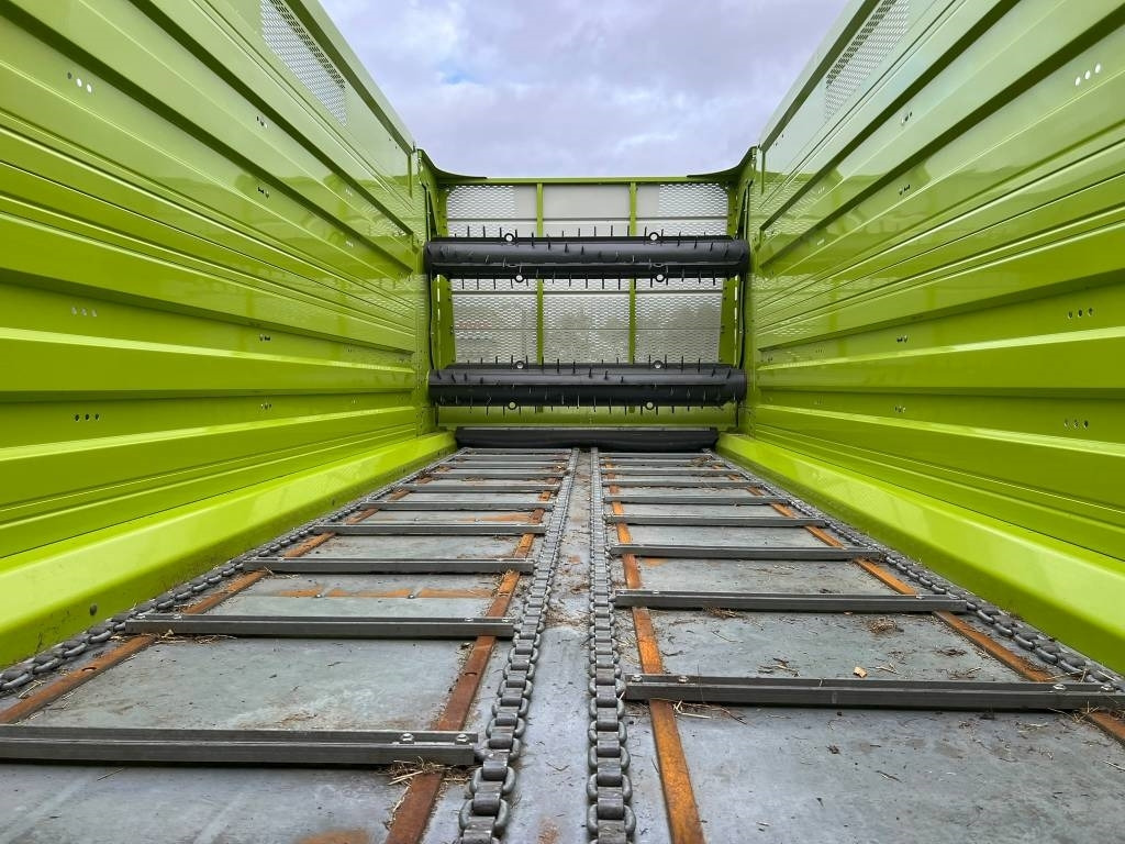 Self-loading wagon Claas Cargos 8500