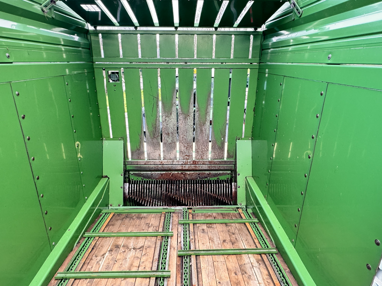 Self-loading wagon Krone MX 350 GL