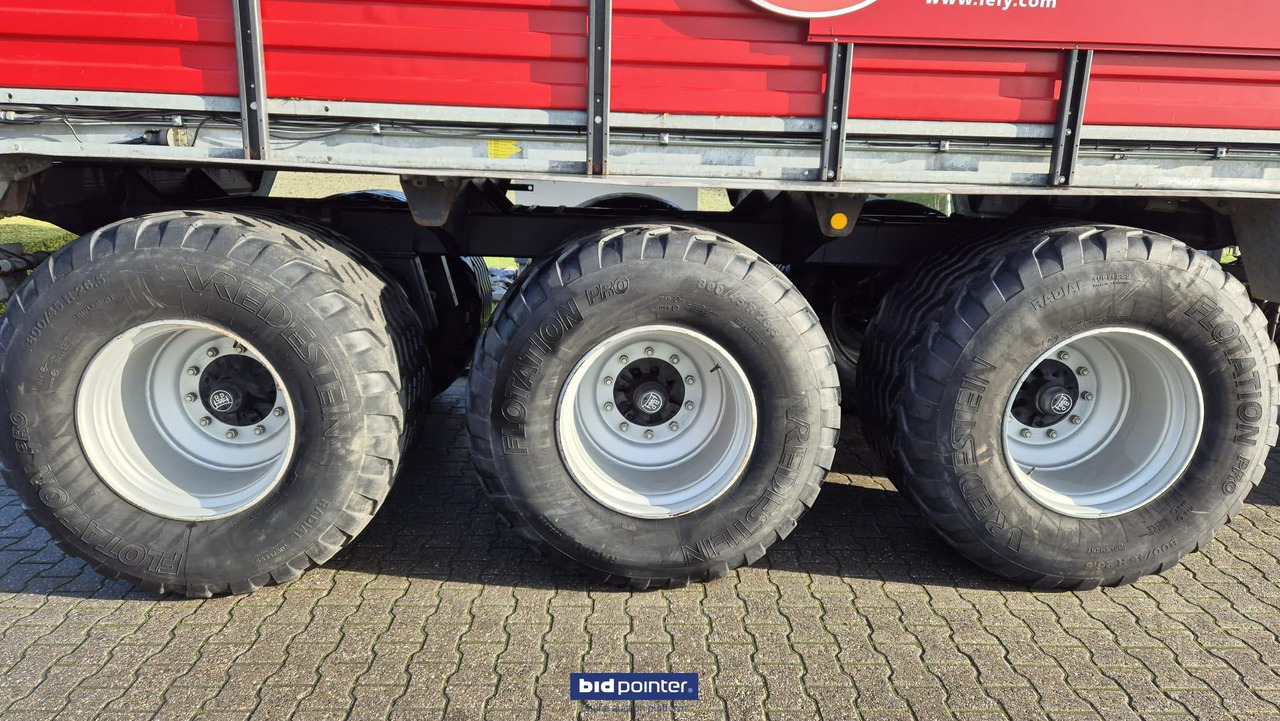 Self-loading wagon Lely Tigo 70 R Combi