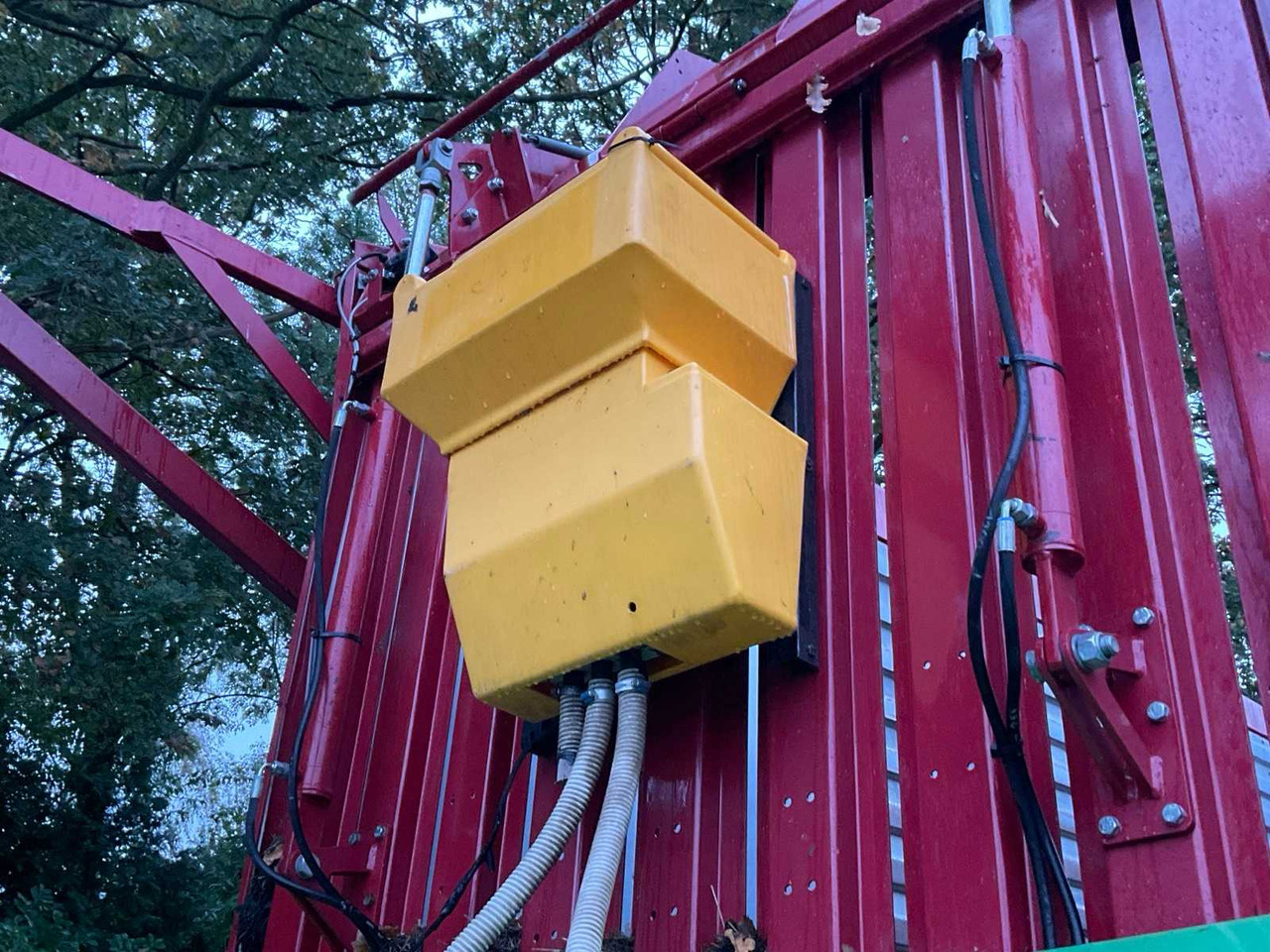 Self-loading wagon Strautmann GIGA VITESSE CFS 4002 DO