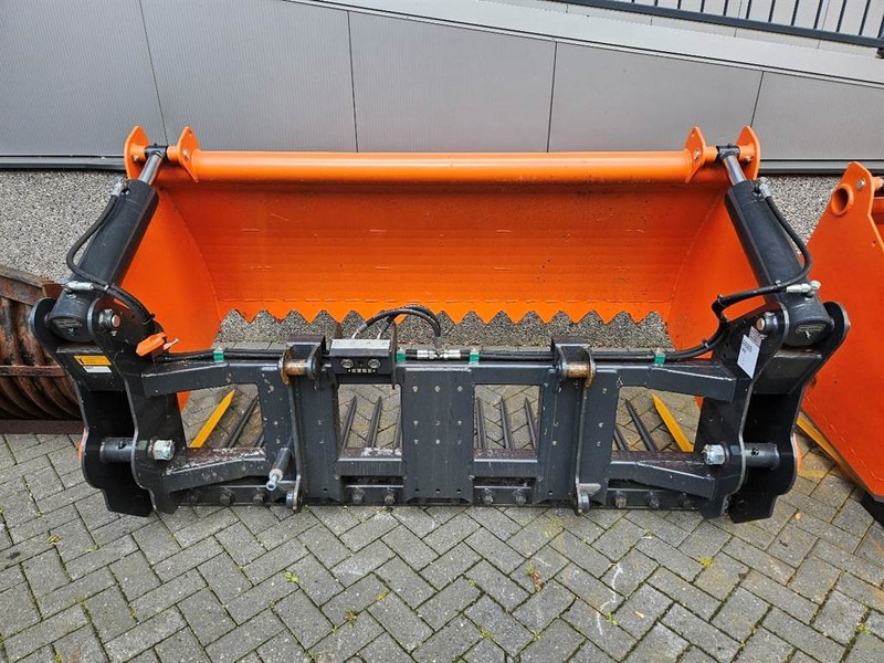 Silage equipment MAMMUT SC220M - Silage cutter/Silageschneider/Kuilhapper