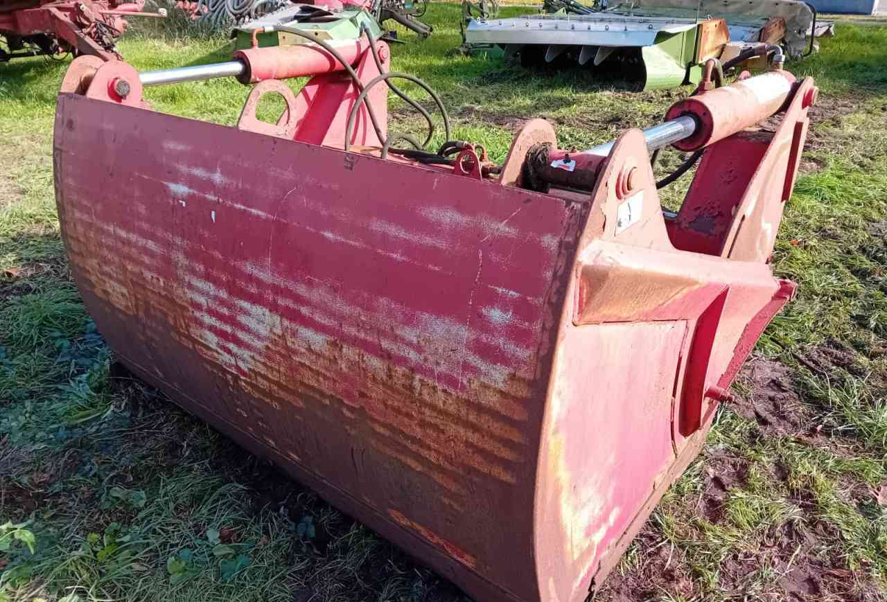 Silage equipment Redrock Alligator 200 Large kuilhapper, voermachines