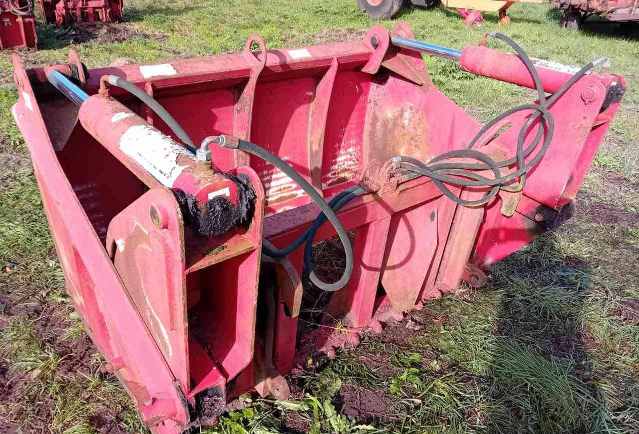 Silage equipment Redrock Alligator 200 Large kuilhapper, voermachines