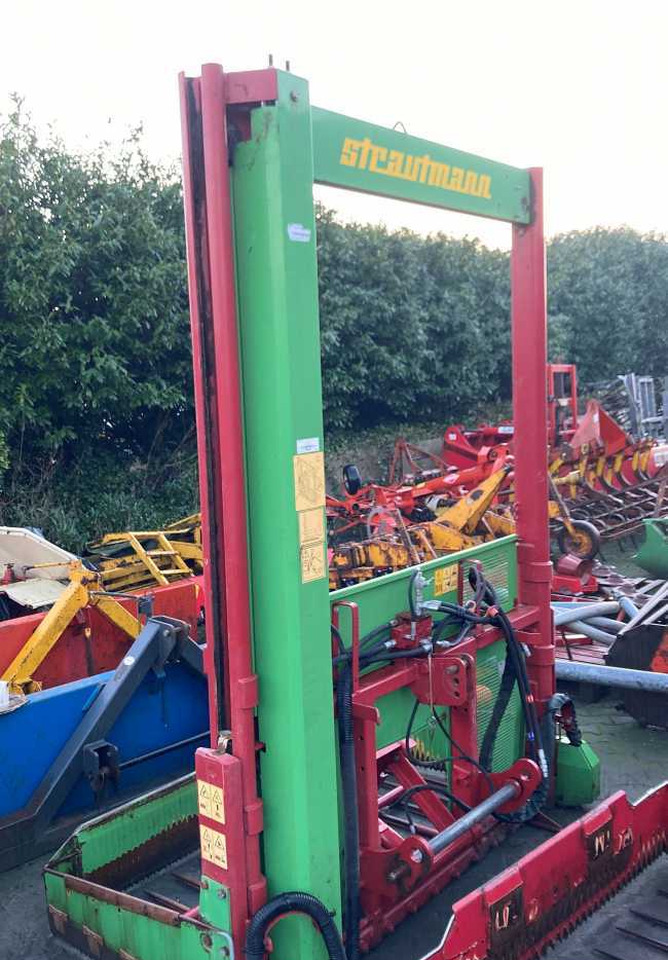 Silage equipment Strautmann HQ 3800 kuilsnijder voermachines