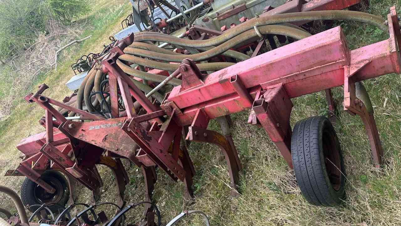 Slurry injector Peecon Bouwlandinjecteur, mestverwerking