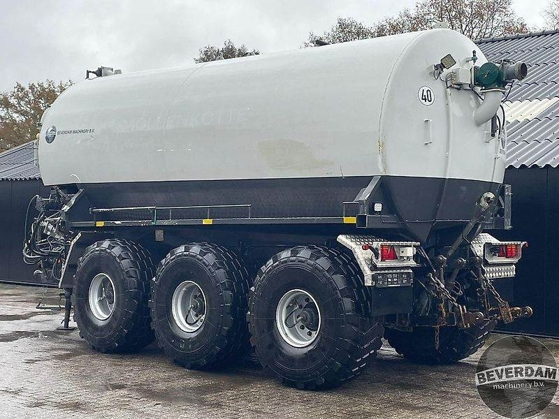 Slurry tanker Ag-Chem Kurstjens Tri-Axer 22
