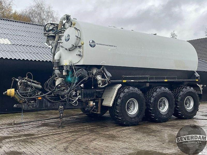 Slurry tanker Ag-Chem Kurstjens Tri-Axer 22