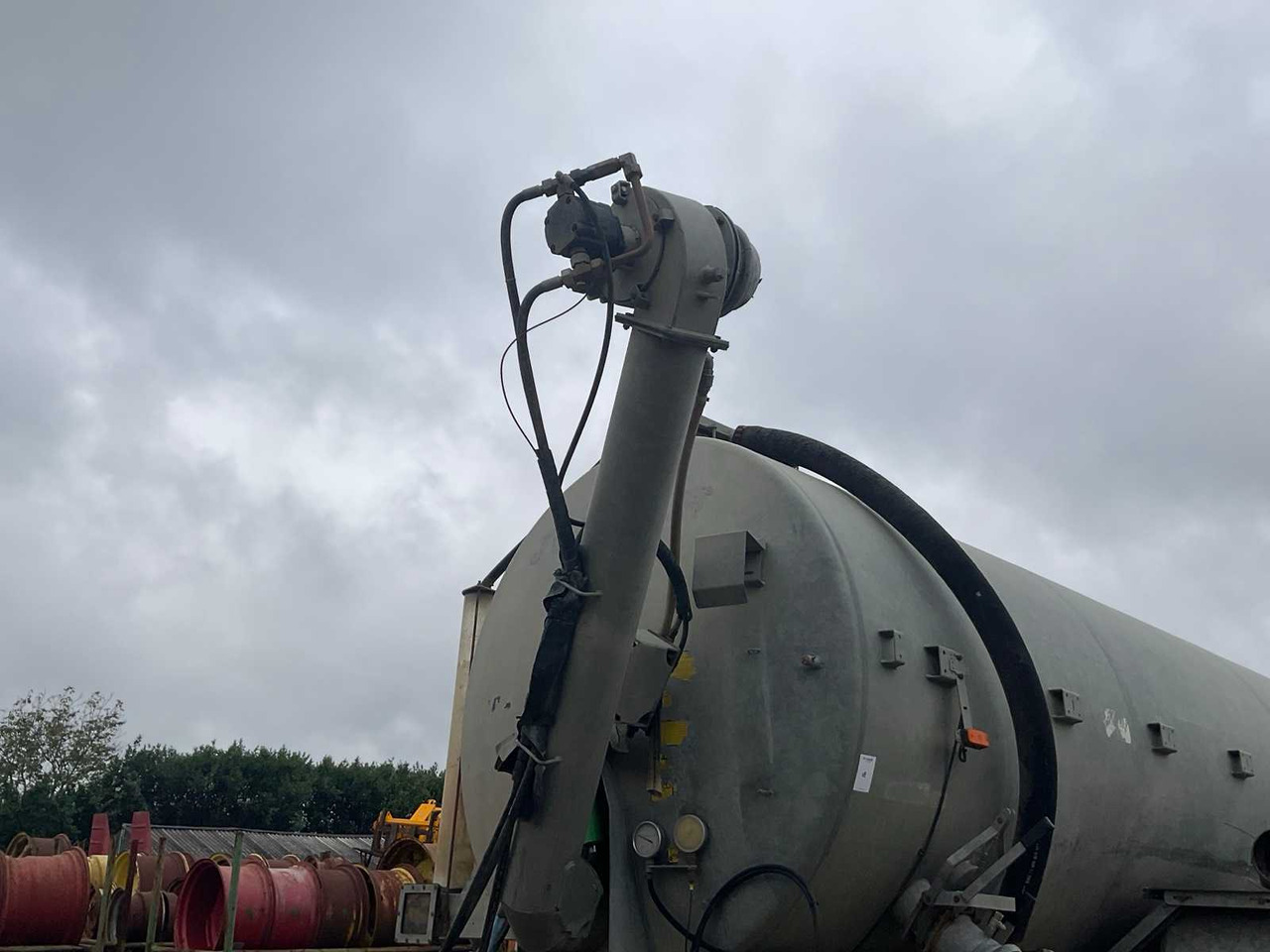 Slurry tanker Joskin 16000TS