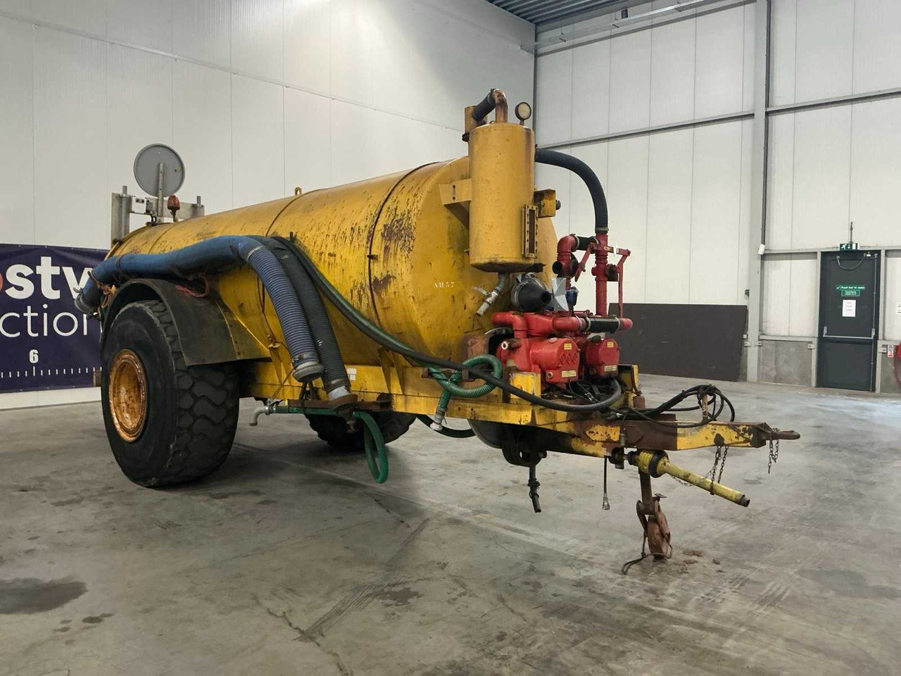 Slurry tanker Veenhuis