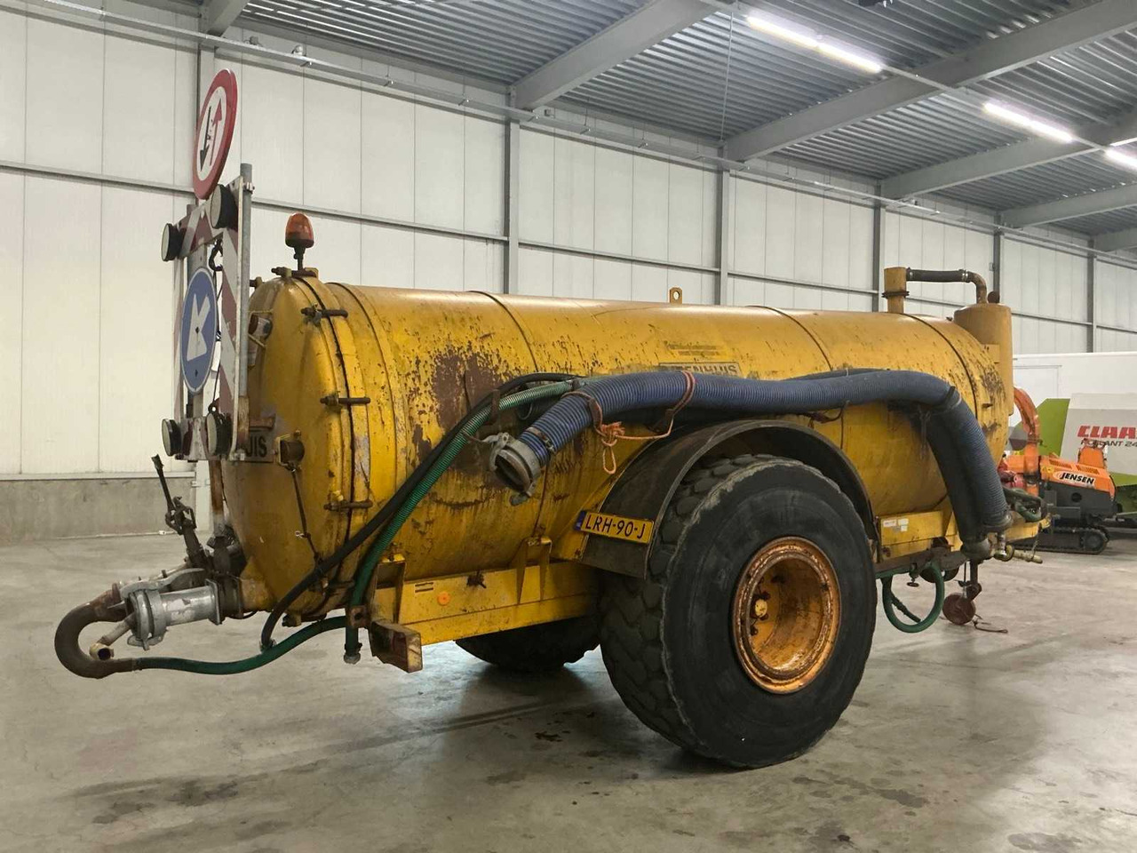 Slurry tanker Veenhuis