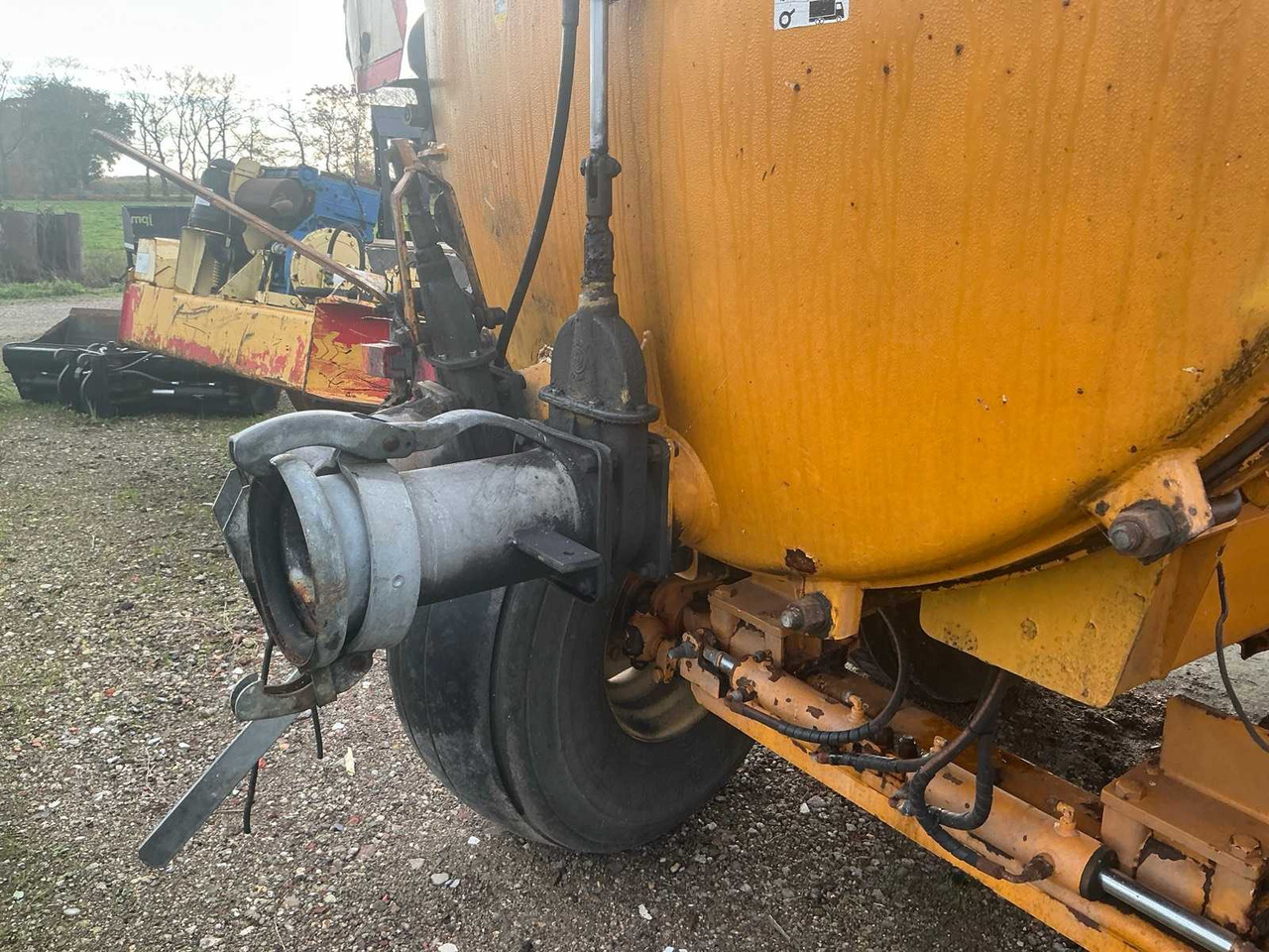 Slurry tanker Veenhuis 8000