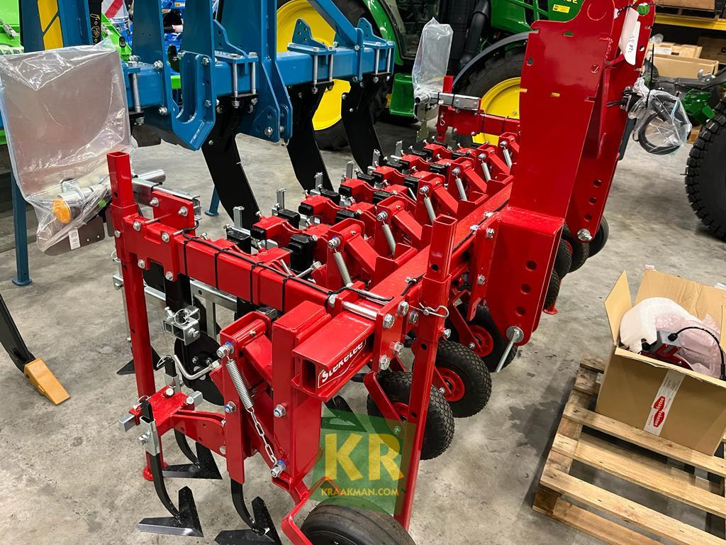 Soil tillage equipment 2250 Steketee
