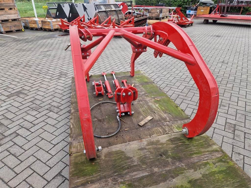 Soil tillage equipment Fentum mechanisatie bovenover hef FS