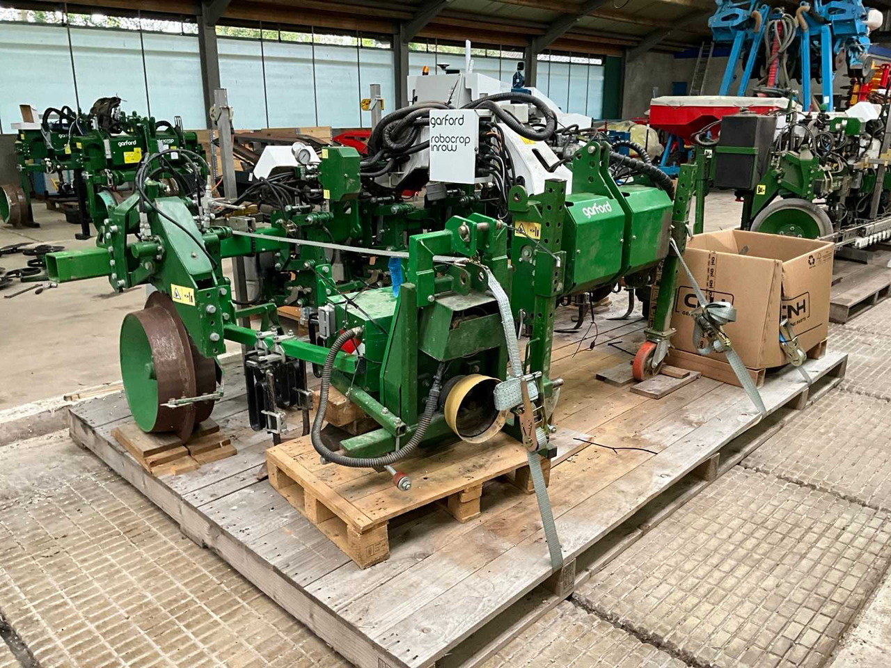 Soil tillage equipment Garford Inrow 6 rijer