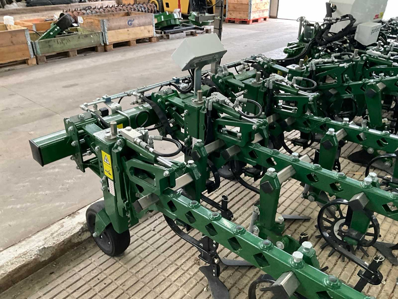 Soil tillage equipment Garford Interrow 12 rijer