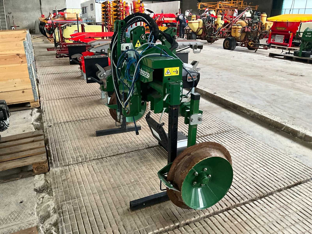 Soil tillage equipment Garford Robocrop HD50