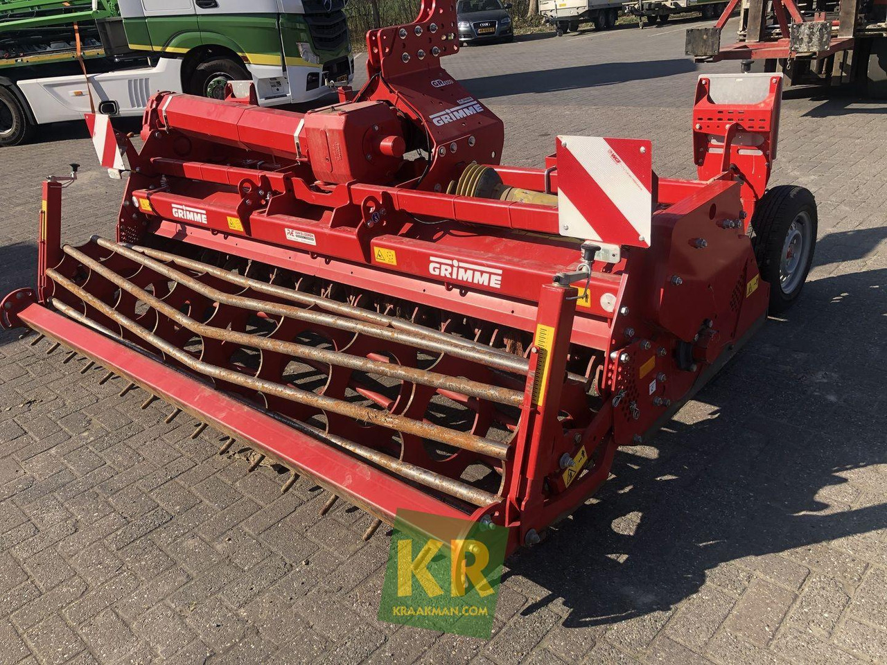 Soil tillage equipment Grimme GR 9210