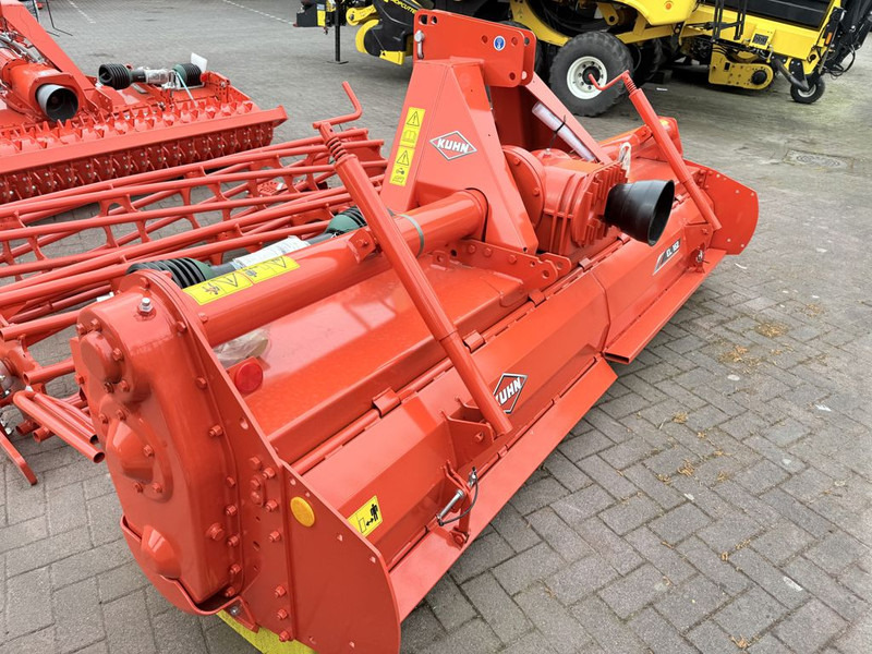 Soil tillage equipment Kuhn EL162-300 Frees Kooirol verlichting