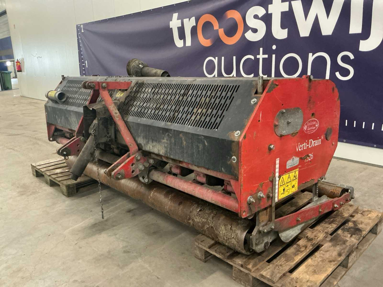 Soil tillage equipment Redexim Verti-drain 7526