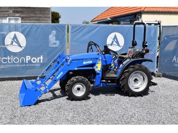 Compact tractor Solis 26 4WD: picture 1