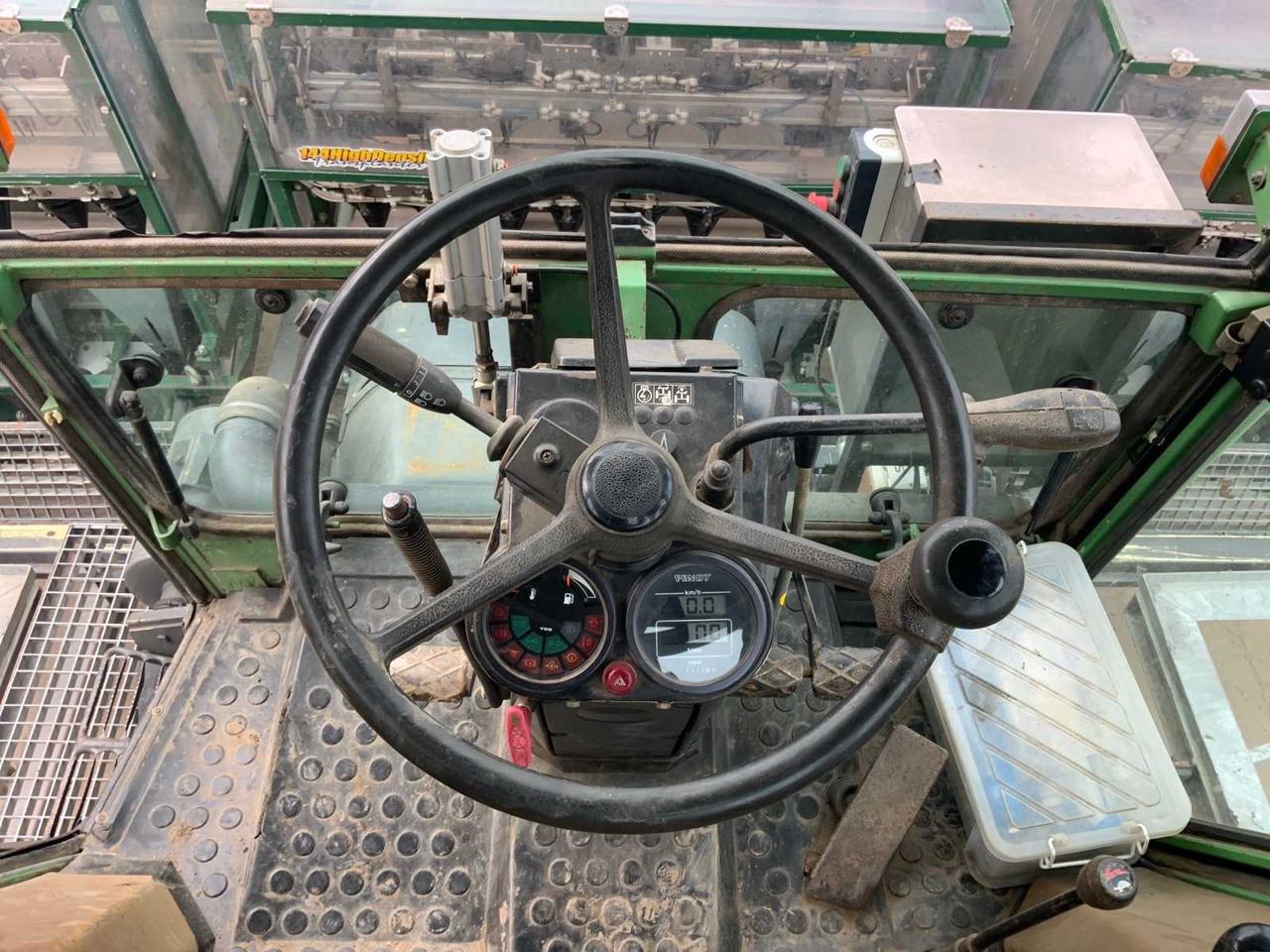 Sowing equipment Fendt F390GTA