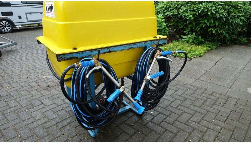 Sprayer KWH Gedragen veldspuit vatspuit 400 Liter
