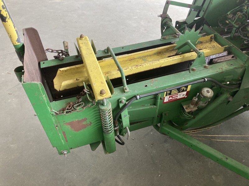 Square baler John Deere kleinpakkenpers 456
