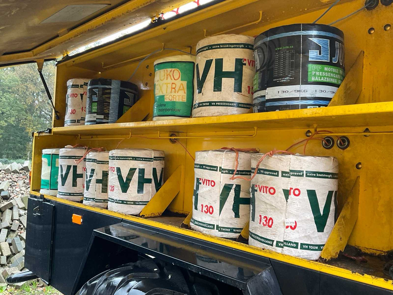 Square baler New Holland BB940R